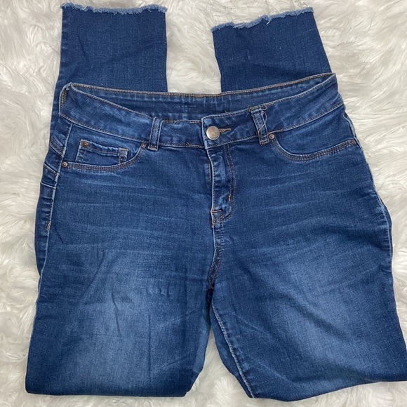 Refuge Hi-Rise Ankle Length Dark Wash Jeans - Picture 3 of 7